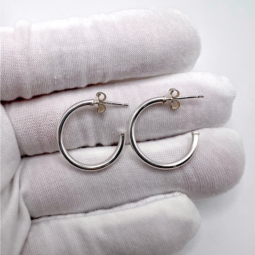 .925 Sterling Silver 19mm x 2mm Post Hoop Earrings - Picture 12 of 15